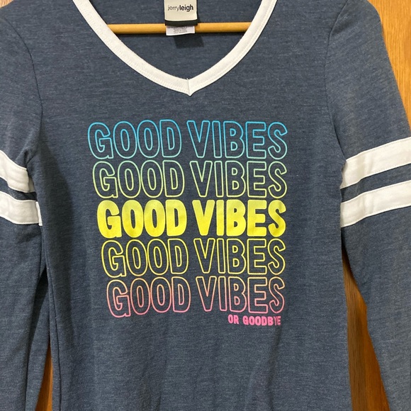 NWOT Good Vibes V Neck Henley Shirt - Picture 2 of 7